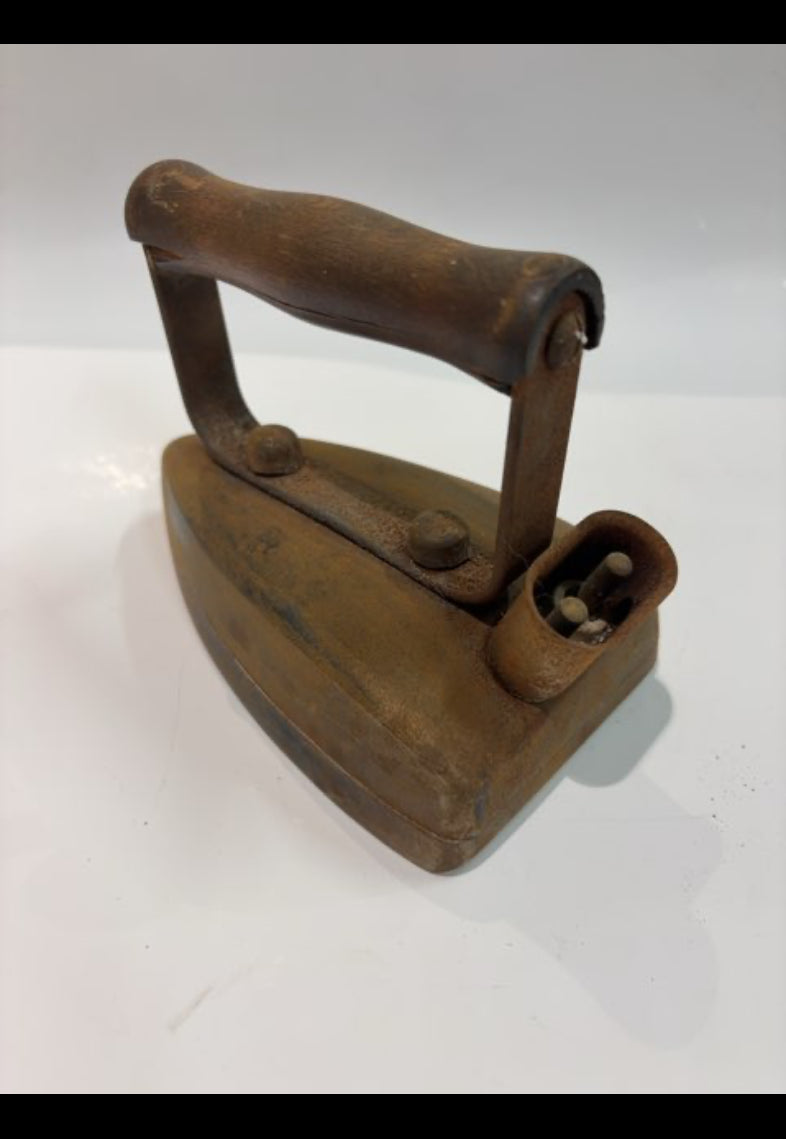 Gammeldags strygejern